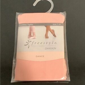 - Danskin Dance Freestyle Footless Tights -Pink